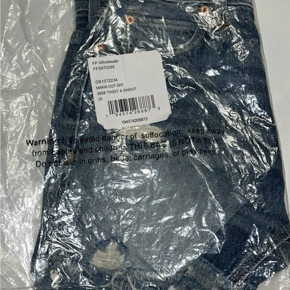 Free People shorts - Picture 7 of 7